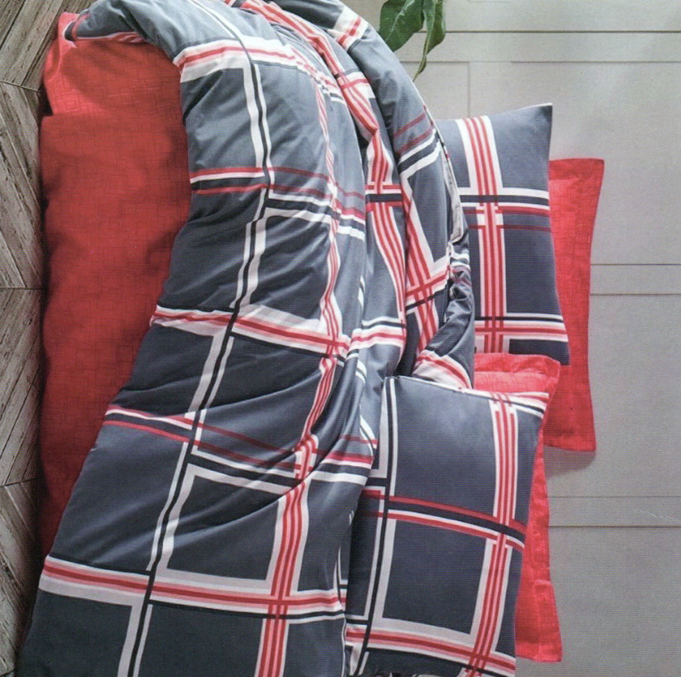 Постільна білизна полуторна (бязь) "Клітка-червона"